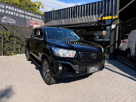 TOYOTA HILUX 2.8 SRV 4X4 CD 16V DIESEL 4P AUTOMÁTICO TOYOTA HILUX 2.8 SRV 4X4 CD 16V DIESEL 4P AUTOMÁTICO